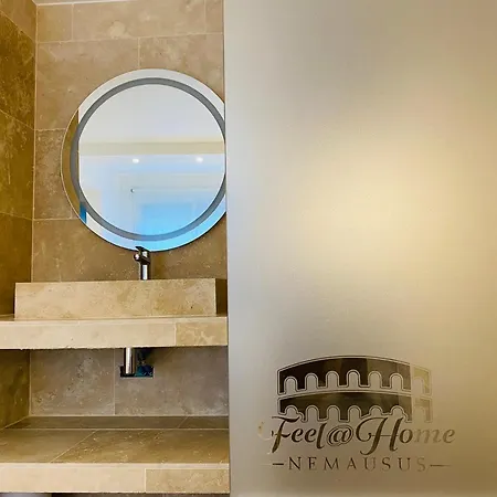 아파트 Feel@home Nemausus « Le 21 » *