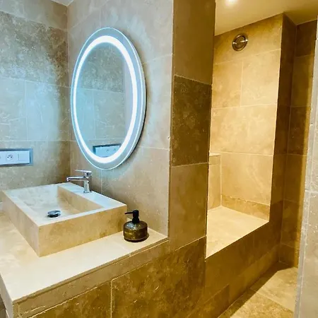 Apartament Feel@home Nemausus « Le 21 » Nîmes