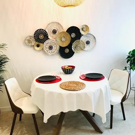 Feel@home Nemausus « Le 21 » * Nîmes